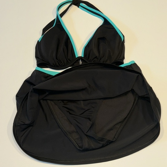 2/$30 Victoria’s Secret Black / Teal Swimsuit Set 36D Top and Skirt bottom Sz S - Picture 2 of 7